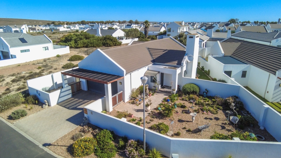 3 Bedroom Property for Sale in Golden Mile Western Cape